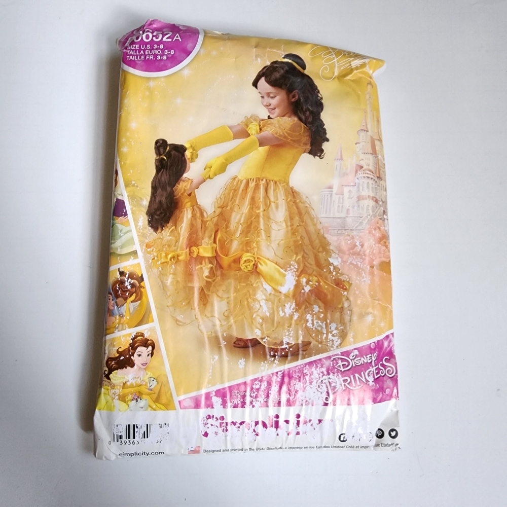 Simplicity Disney Princess Sewing Pattern Belle Beauty and the Beast 3-8